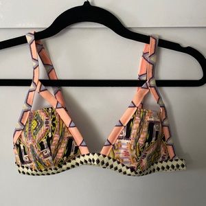 Victoria’s Secret Bikini Top size Medium